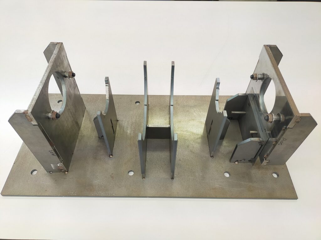 組付鉄板治具組付鉄板治具|ステンレス・アルミパイプ 受託加工センター